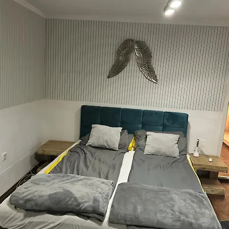 Apartment Viol *